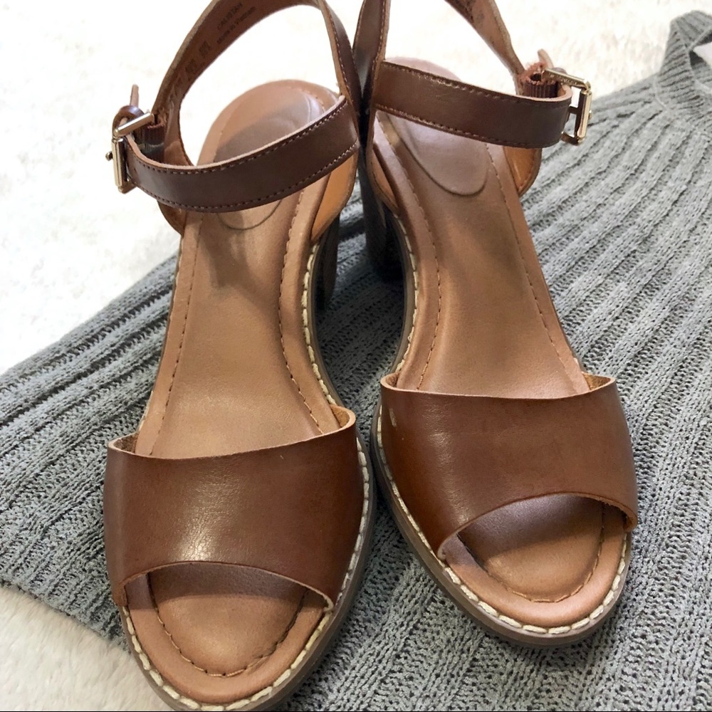 Dr. Scholl’s Calistah Brown leather heeled sandals